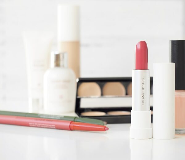 Glow Up Guide: Tips for Radiant Skin and Confidence Boost